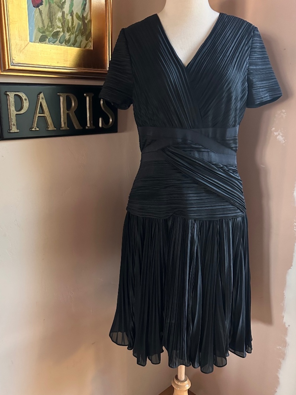 NWT Halston Heritage Black Pleated Mini Dress Size 10